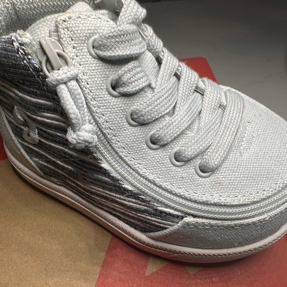 Kids' Gray Sneakers with Patterned Design